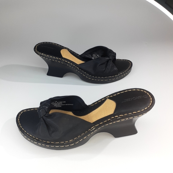 Women's Black  Leather Slip On  Open Toe by Cherokee  Size 10. - Picture 4 of 12